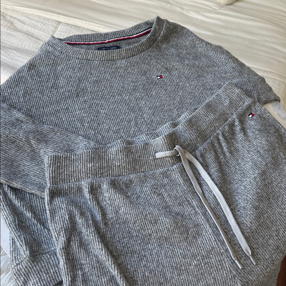 Tommy Hilfiger Heather Gray Lounge Set